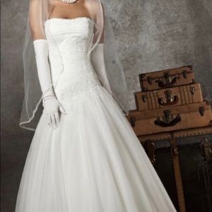 Justin Alexander wedding/debutante gown